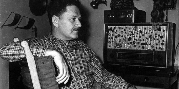 Nâzım Hikmet, 122. Doğum Yılında Anılıyor