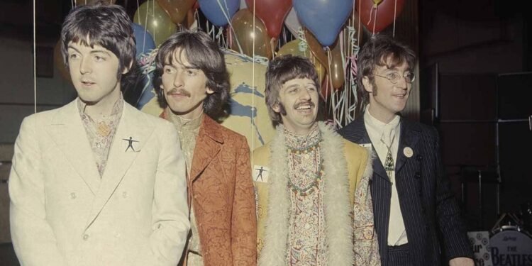 The Beatles Üyelerinin Hayatını Anlatan Film Yolda