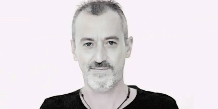 Grup Laçin’in Akordeon Sanatçısı Şerif Baldemir Yaşamını Yitirdi