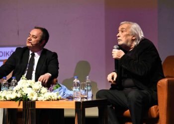 Kadıköy Belediyesi, Müjdat Gezen’in 71. Sanat Yılını Kutladı