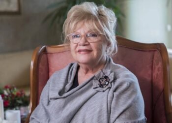 Nevra Serezli, 41. İsmail Dümbüllü Ödülü’nün Sahibi Oldu