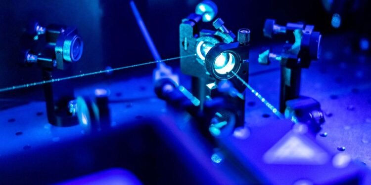DARPA’dan Milyon Dolarlık Kuantum Lazer Projesi