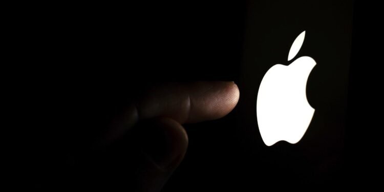 Apple’ın Esneyebilir ve Bükülebilir Ekranlar Üzerinde Çalışması