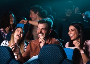 Çin’de Bir İlk: Akustik Olarak Şeffaf LED Film Ekranı Tanıtıldı