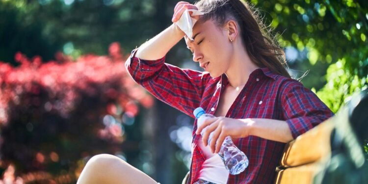 Küçük Ama Etkili: Buzlu Suyla Serinleme Yöntemi