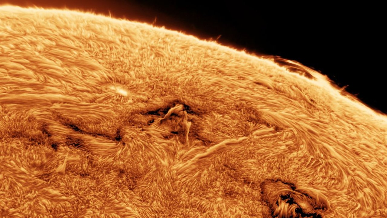 Mark Johnston: Güneşin Büyüleyici Görüntüleri