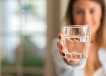 74 Yaşındaki John Putnam’ın Su Zehirlenmesi Deneyimi ve Hiponatremi