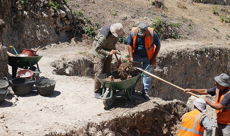 Bathonea Antik Kenti'nde Yeniden Başlayan Kazılar