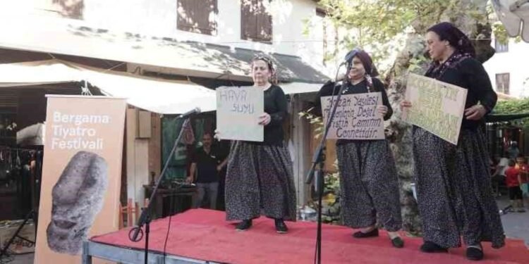 Bergama Tiyatro Festivali 2023 Başladı