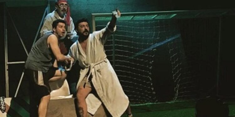 Bir Apartmanın Hikayesi: Yılbaşı Gecesi ve Erkekliğin Yüzleri