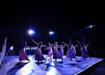 Denizli’de ‘Zorba’ Bale Gösterisi Büyüledi