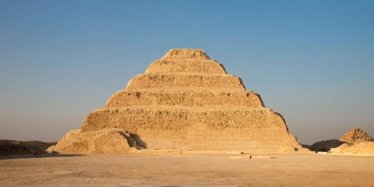Djoser Basamaklı Piramidi’nde Hidrolik Asansör Teorisi