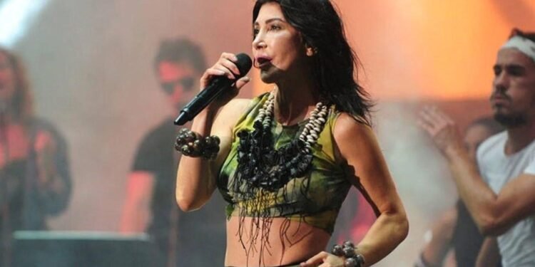 Hande Yener Eylül’de Konser Serisiyle Dönüyor