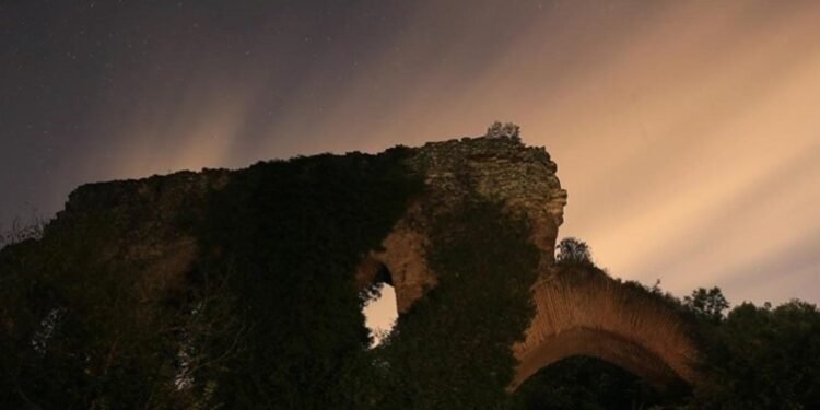 Kibyra Antik Kenti: Tarih ve Gece Gökyüzünün Buluşma Noktası