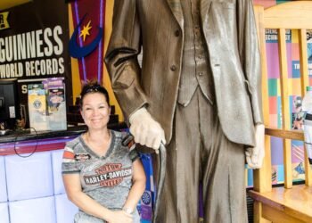 Robert Wadlow: Tarihin En Uzun Adamı