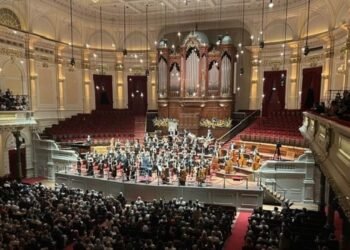 Türkiye Gençlik Filarmoni Orkestrası Amsterdam’da Büyük Başarı Elde Etti
