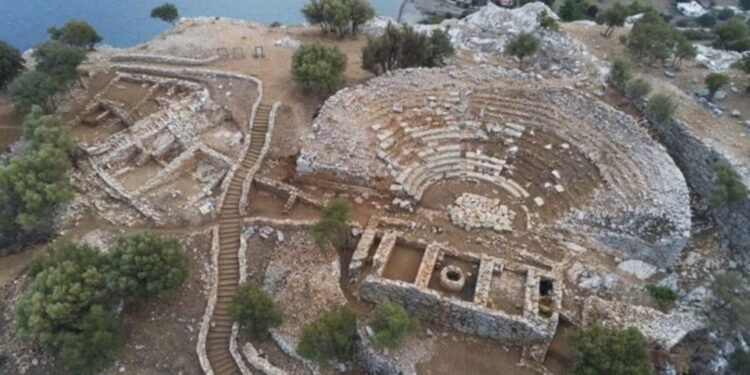 Amos Antik Kenti’nde Kazı Çalışmaları Devam Ediyor
