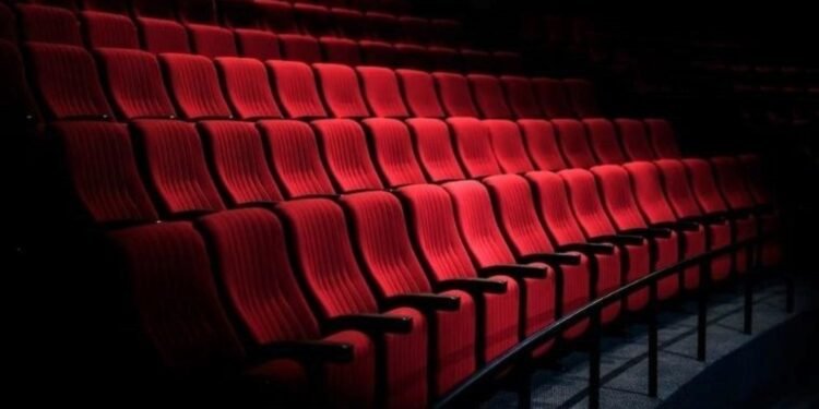 Dünyada Sanat Etkinlikleri: Fuarlar, Konserler ve Film Festivalleri