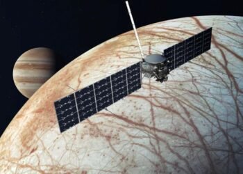 Europa Clipper Uzay Aracı Jüpiter’in Europa Uydusunu İncelemek Üzere Fırlatılmaya Hazırlanıyor
