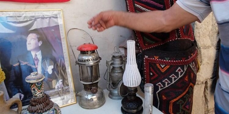 Kale Mahallesi’nde Müzeye Dönüşen Ev: Murat Tatlı’nın Tarihi Eşya Koleksiyonu