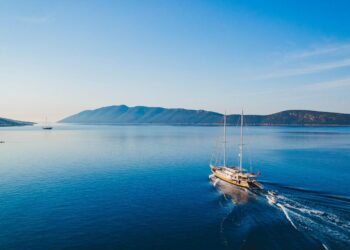 Su ve Renkleri: Gerçekten Renksiz mi?