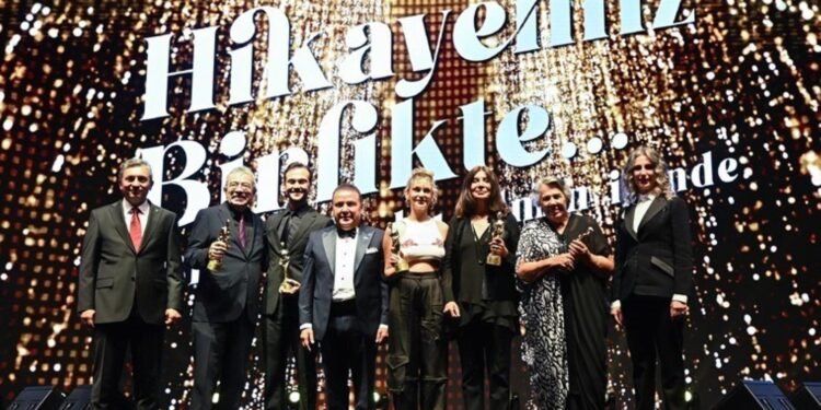 Antalya Altın Portakal Film Festivali Coşkuyla Başladı