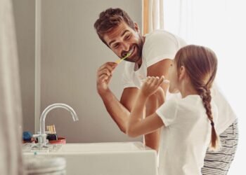 Diş Fırçaları ve Bakteri Virüsleri: Gizli Mikrobiyom Dünyası