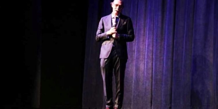 Etimesgut’ta Uluslararası Kent Tiyatro Festivali Başladı