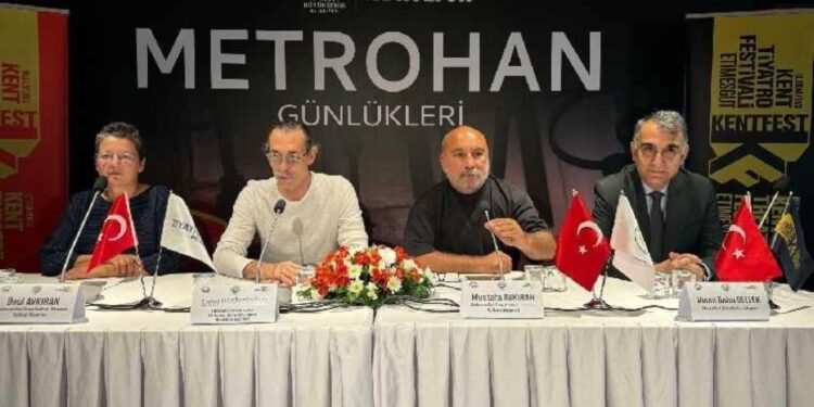 Etimesgut’ta Uluslararası Kent Tiyatro Festivali