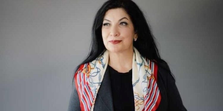 Şair Nisa Leyla’nın Uluslararası Başarısı ve Şiirin Kutsallığı