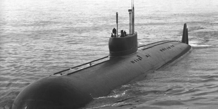 Sovyet K-222 Denizaltısı: Hızın Krallığı