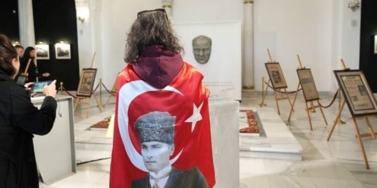 Ankara Etnografya Müzesi’nde ’10 Kasım Matemi’ Temalı Gazete Sergisi Açıldı