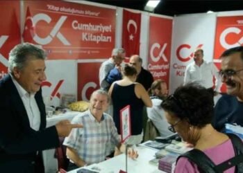Antalya Kitap Fuarı’nda Cumhuriyet Kitap Etkinlikleri