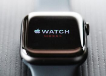 Apple, Akıllı Saatler İçin Yenilikçi Sensörler Geliştiriyor