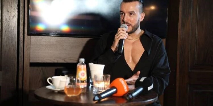 Cem Adrian’ın 20. Yılında ‘Mücevher’ Albümü