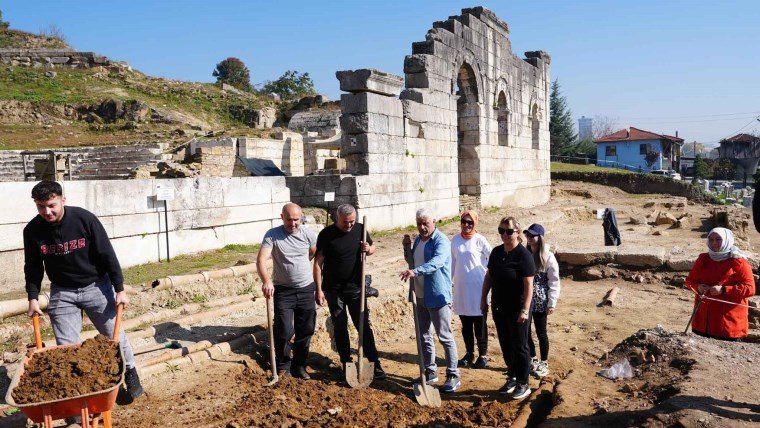 Düzce Belediyesi'nin Konuralp Antik Kentine Desteği