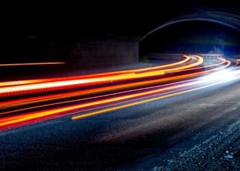 Işığı Köşelerden Bükme: Yeni Bir Keşif