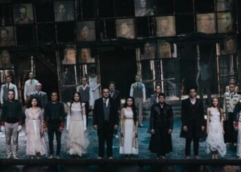 İstanbul Tiyatro Festivali’nde Tolstoy’un Savaş ve Barış’ı Sahnelendi