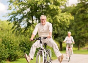 Ölümsüz Denizanası ve Taraklı Denizanasının Yeniden Doğuş Yeteneği