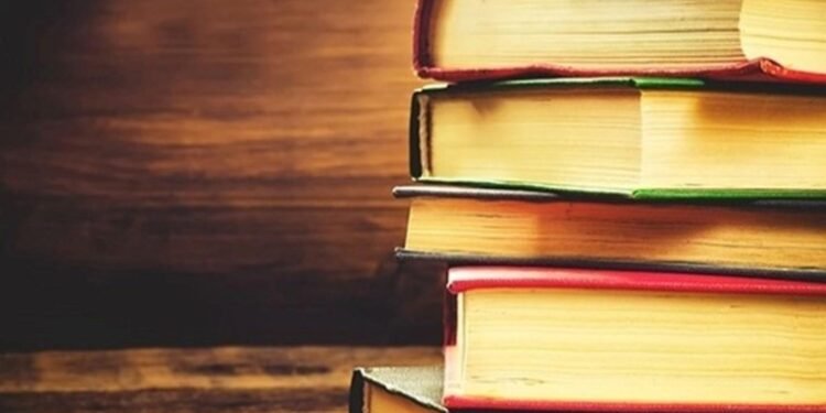 Türk Edebiyatı Tartışmalarına Tepki: 113 Aydından Ortak Bildiri