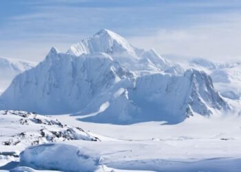 Antarktika’da Donmuş Göl Ekosisteminin Keşfi