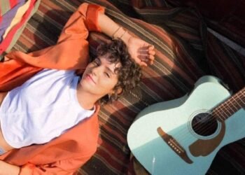 Eda Baba’nın Yeni Şarkısı ‘Annemlere Sen Anlat’