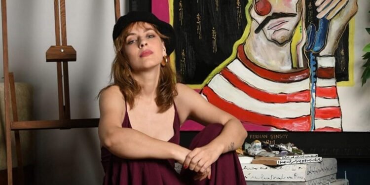 Konuşan Resimler Sergisi: Ru Ceylan’ın Sanat Yolculuğu