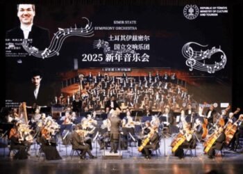 İzmir Devlet Senfoni Orkestrası’nın Pekin’de Düzenlediği Yeni Yıl Konseri