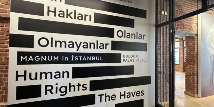 Kocamustafapaşa’da Magnum’un İnsan Hakları Sergisi