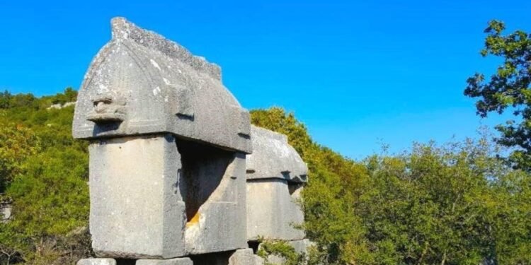 Kyaneai Antik Kenti ve Otoyol Projesi Üzerindeki Tehditler