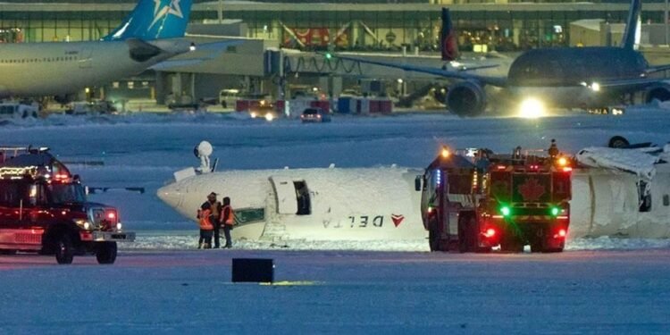 Delta Air Lines Uçağının Toronto’da Acil İnişi ve Kadın Pilot İddiaları