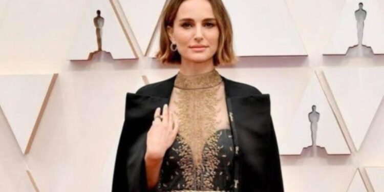 Natalie Portman, Lena Dunham’ın Yeni Romantik Komedisinde Başrol Olacak