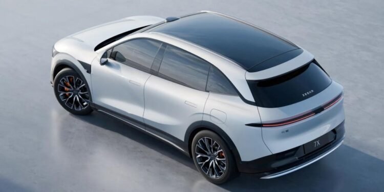 Zeekr 7X SUV: 9 Dakikada %80 Şarj Olabilen Yeni Nesil Elektrikli Araç