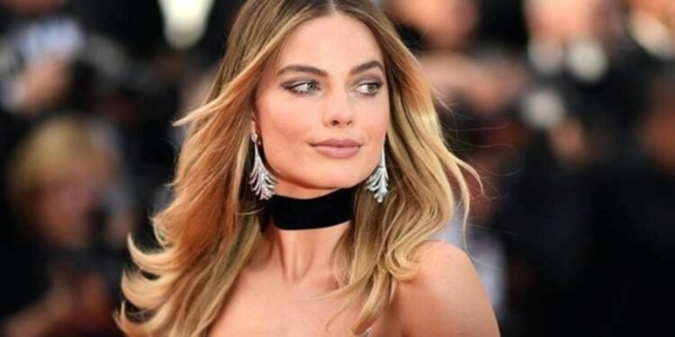 A Big Bold Beautiful Journey Filmi Hakkında